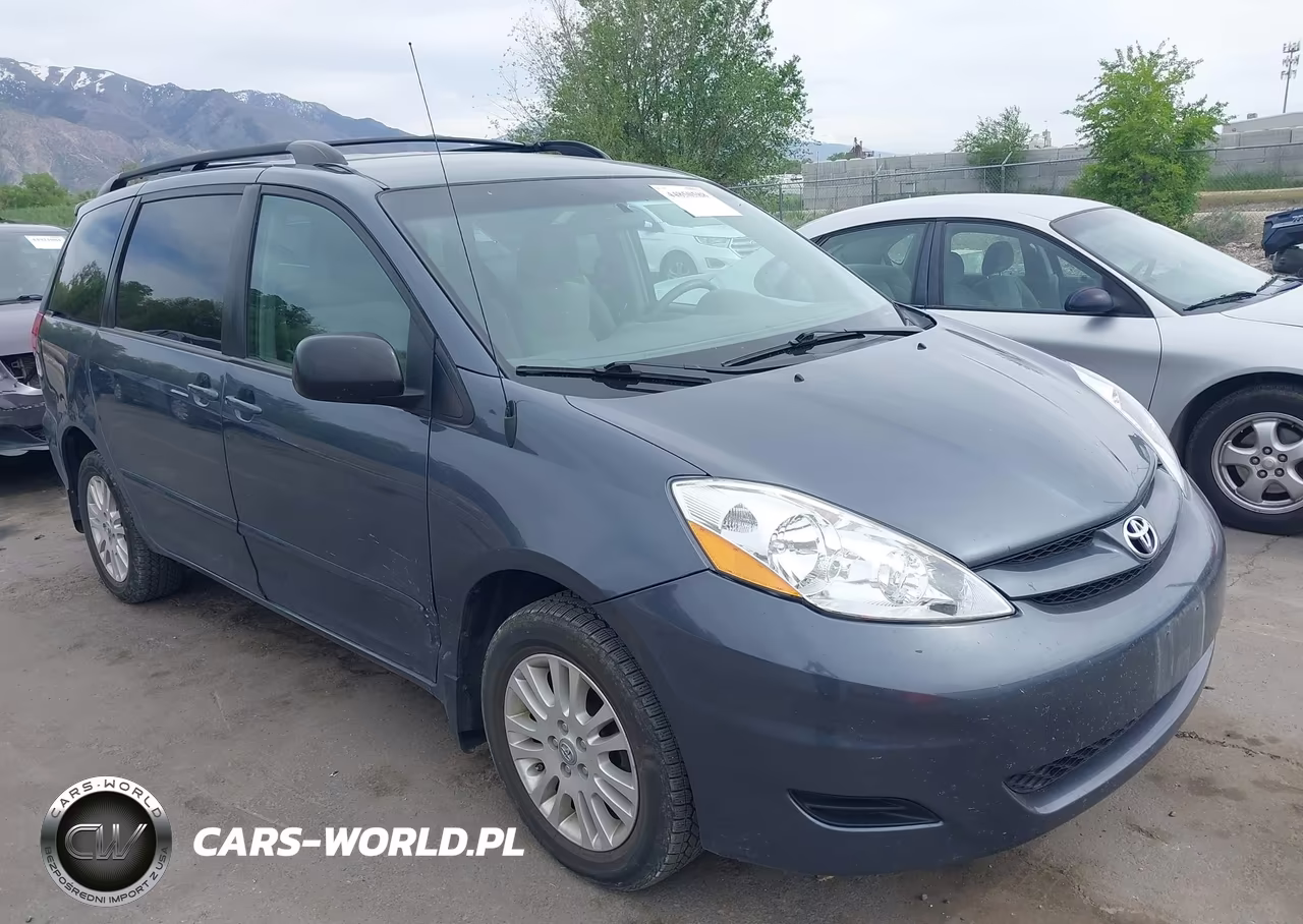 2010 Toyota Sienna Le