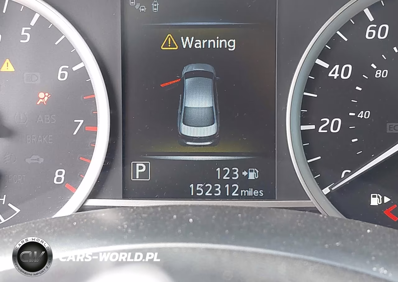 2017 Nissan Sentra Sr VIN:3N1AB7AP0HY231651 - 15