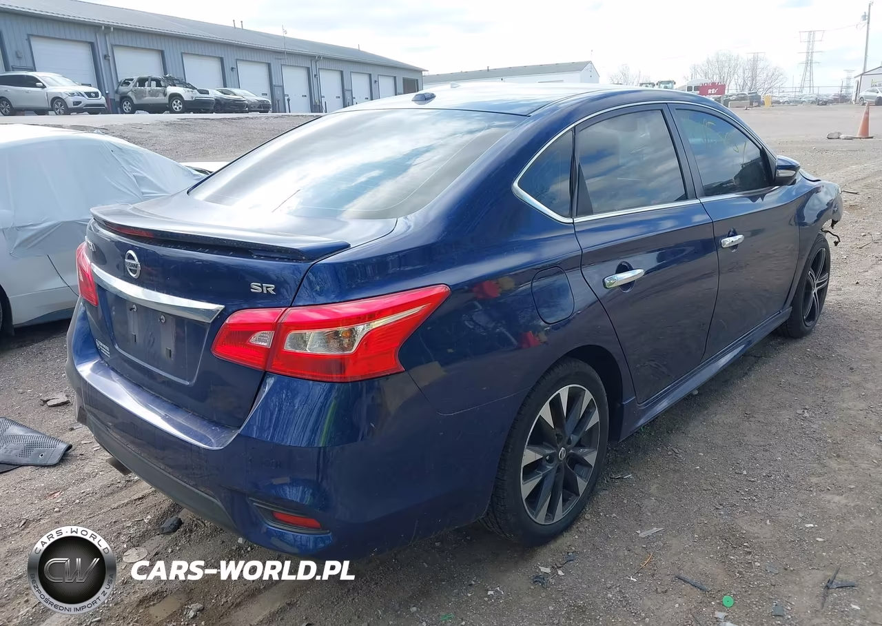 2017 Nissan Sentra Sr VIN:3N1AB7AP0HY231651 - 4