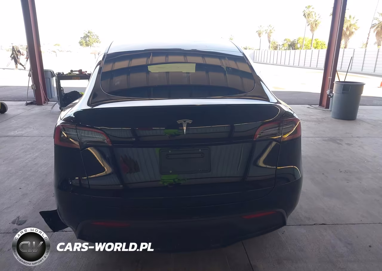 2025 Tesla Model Y Long Range Dual Motor Rear-Wheel Drive VIN:7SAYGDED4SF278571 - 14