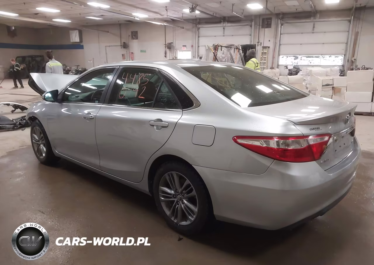 2016 Toyota Camry Se VIN:4T1BF1FK8GU240398 - 3