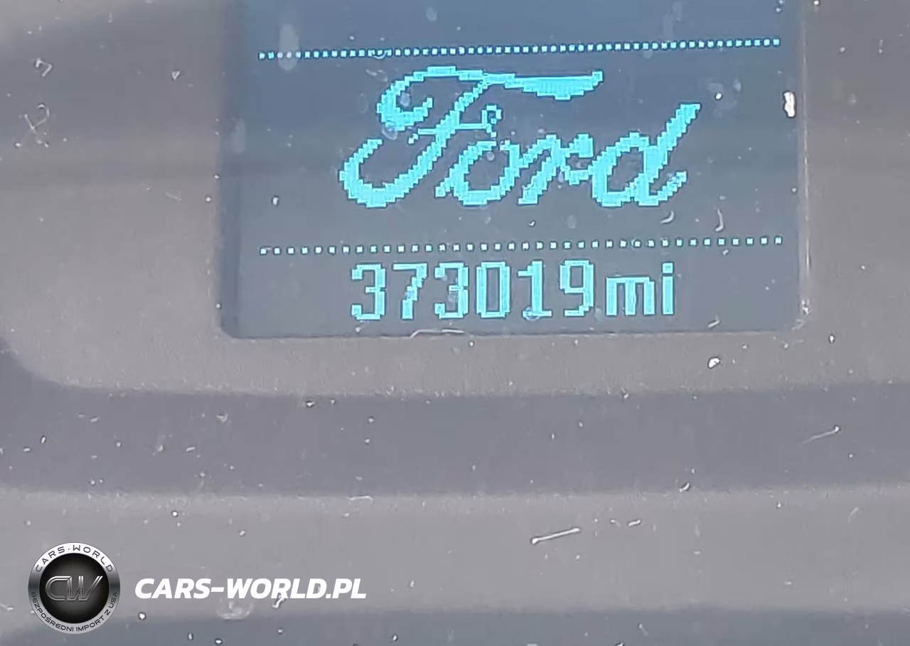 2018 Ford Transit-250 VIN:1FTYR2XM9JKA61916 - 15