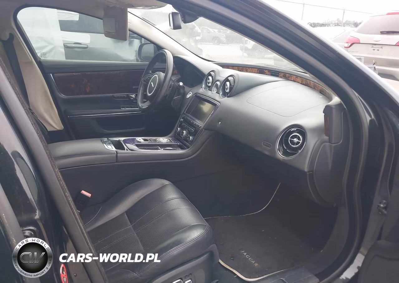 2013 Jaguar Xj VIN:SAJWA1C73D8V52042 - 5