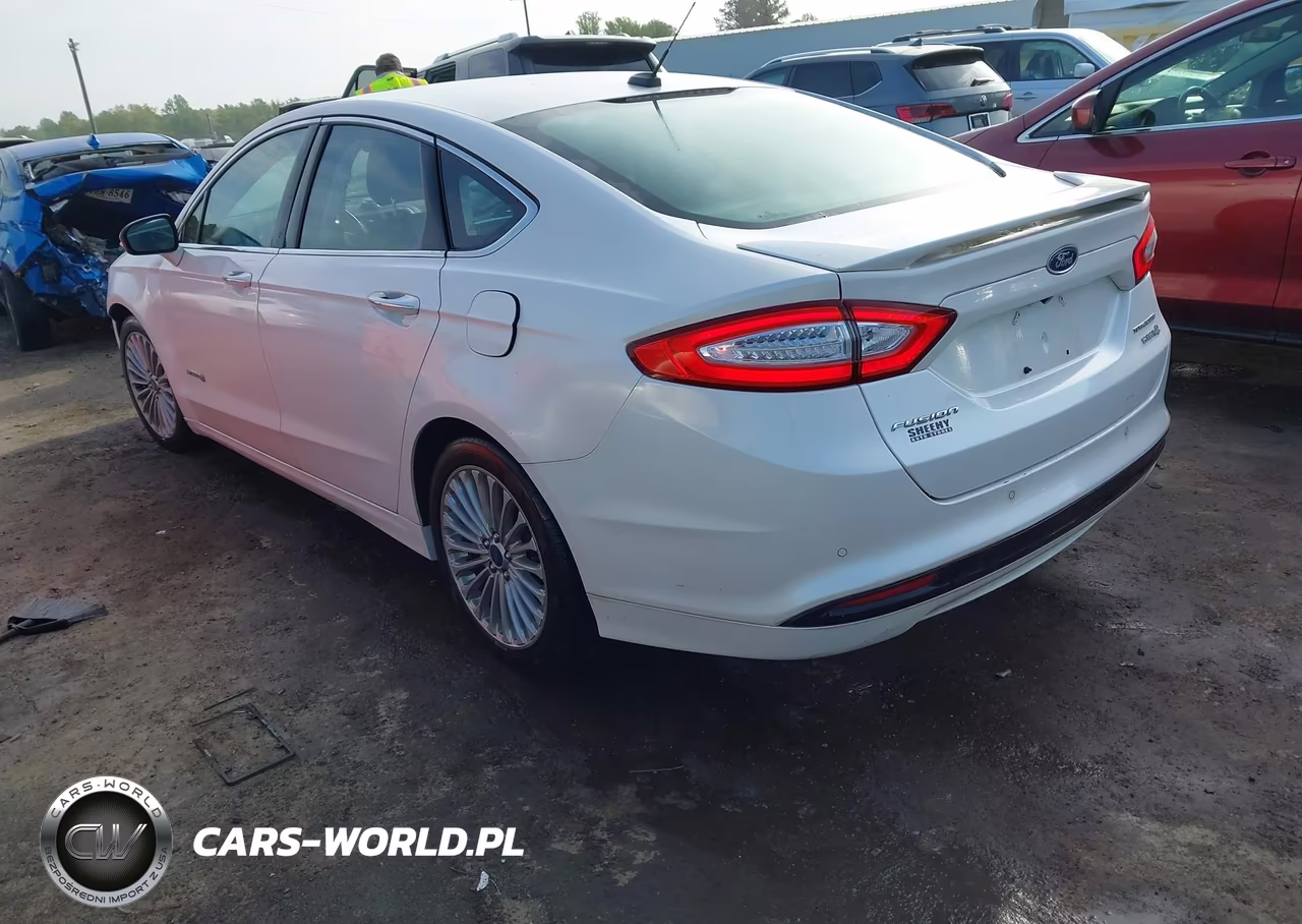 2014 Ford Fusion Hybrid Titanium VIN:3FA6P0RU6ER385539 - 3