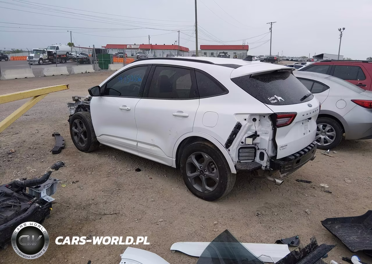 2023 Ford Escape St-Line VIN:1FMCU0MN5PUA73001 - 3