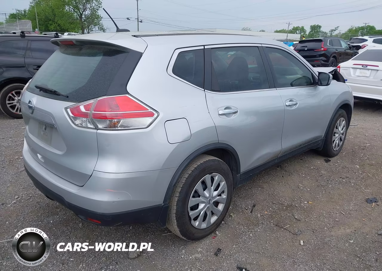2015 Nissan Rogue S VIN:KNMAT2MT9FP551118 - 4