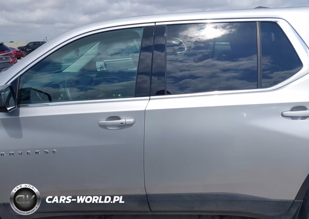 2019 Chevrolet Traverse Ls VIN:1GNERFKW8KJ130810 - 15