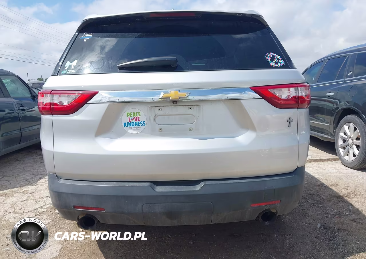 2019 Chevrolet Traverse Ls VIN:1GNERFKW8KJ130810 - 17