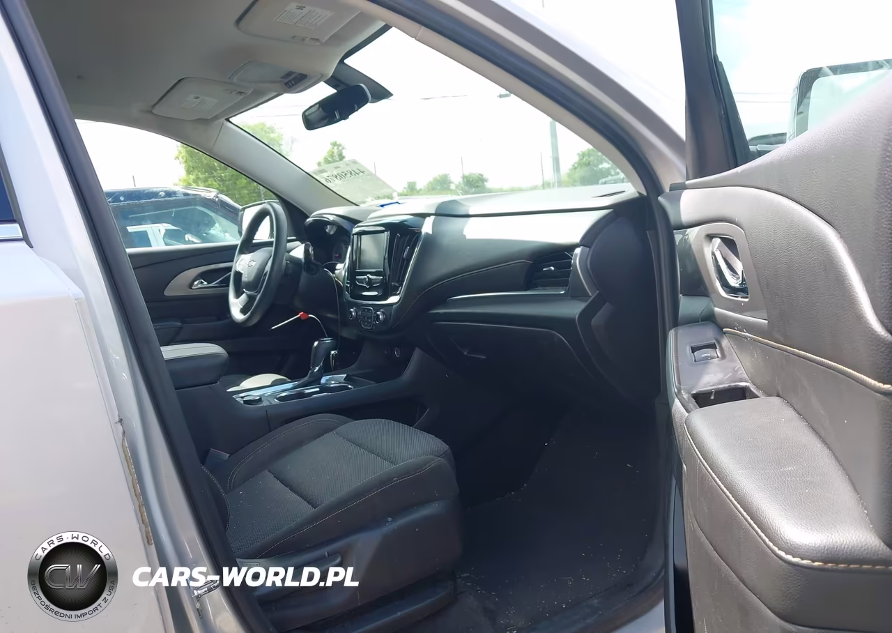 2019 Chevrolet Traverse Ls VIN:1GNERFKW8KJ130810 - 5