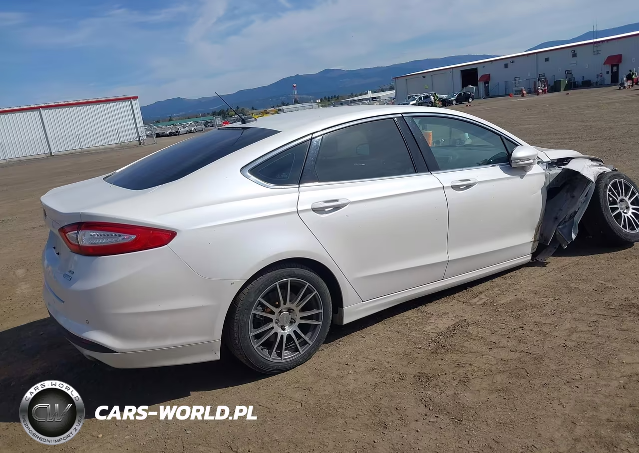2015 Ford Fusion Se VIN:3FA6P0HD8FR115294 - 4
