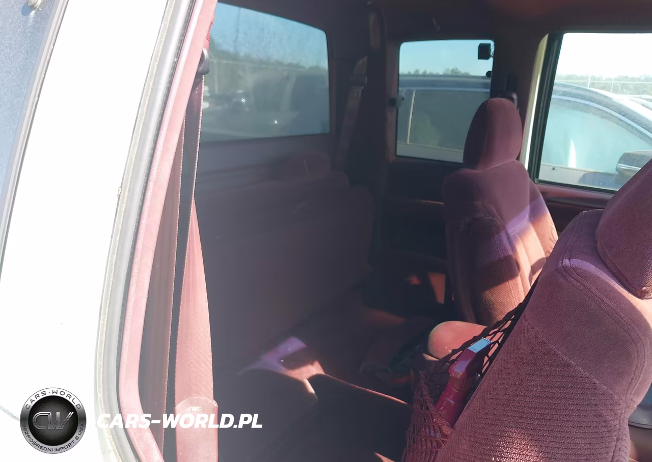 1996 Chevrolet Gmt-400 C2500 VIN:1GCGC29F8TE182367 - 8