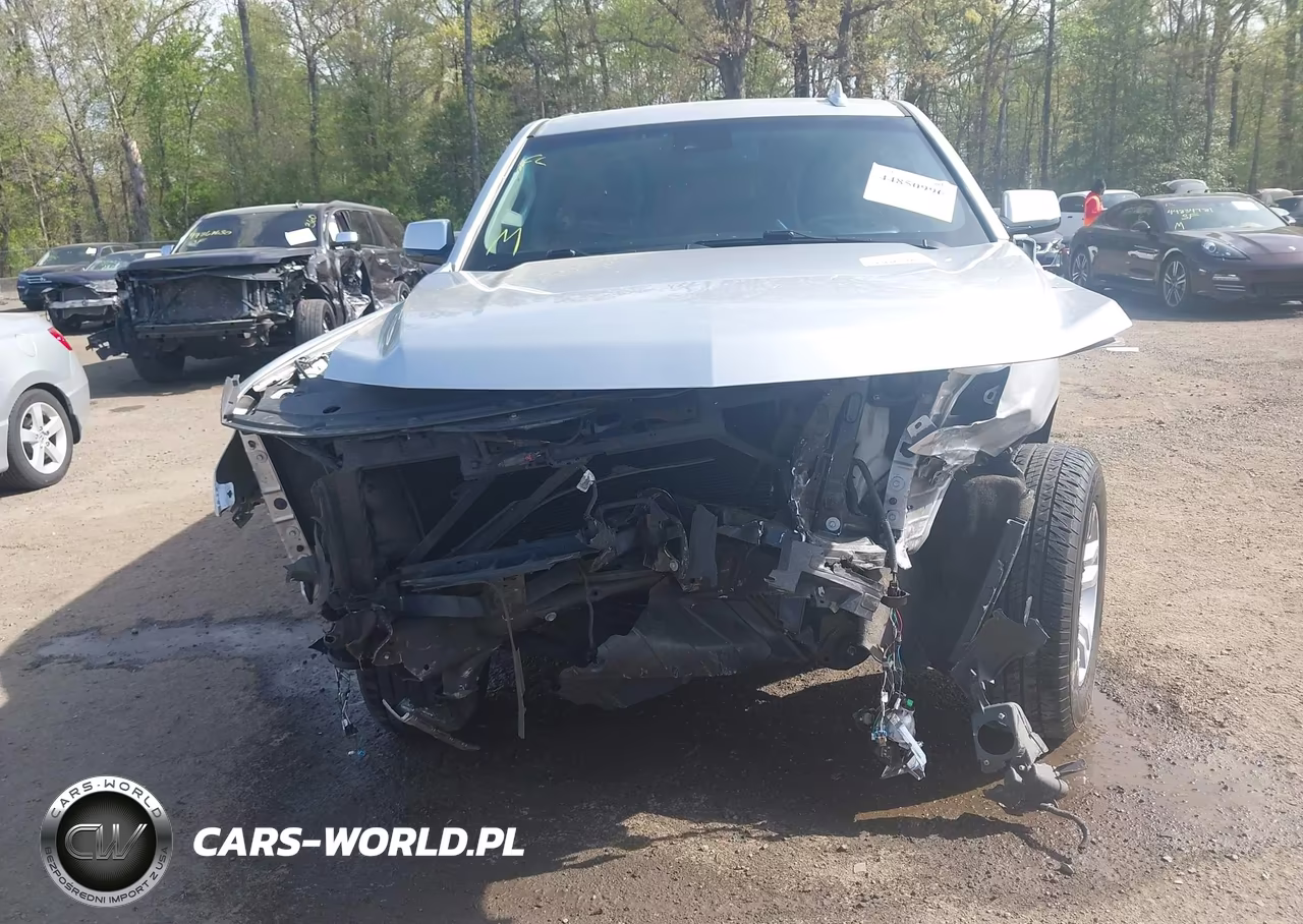2019 Chevrolet Suburban Lt VIN:1GNSKHKC9KR284307 - 6