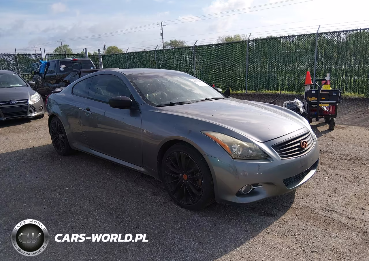 2011 Infiniti G37 Journey – zdjęcie 1 z 17