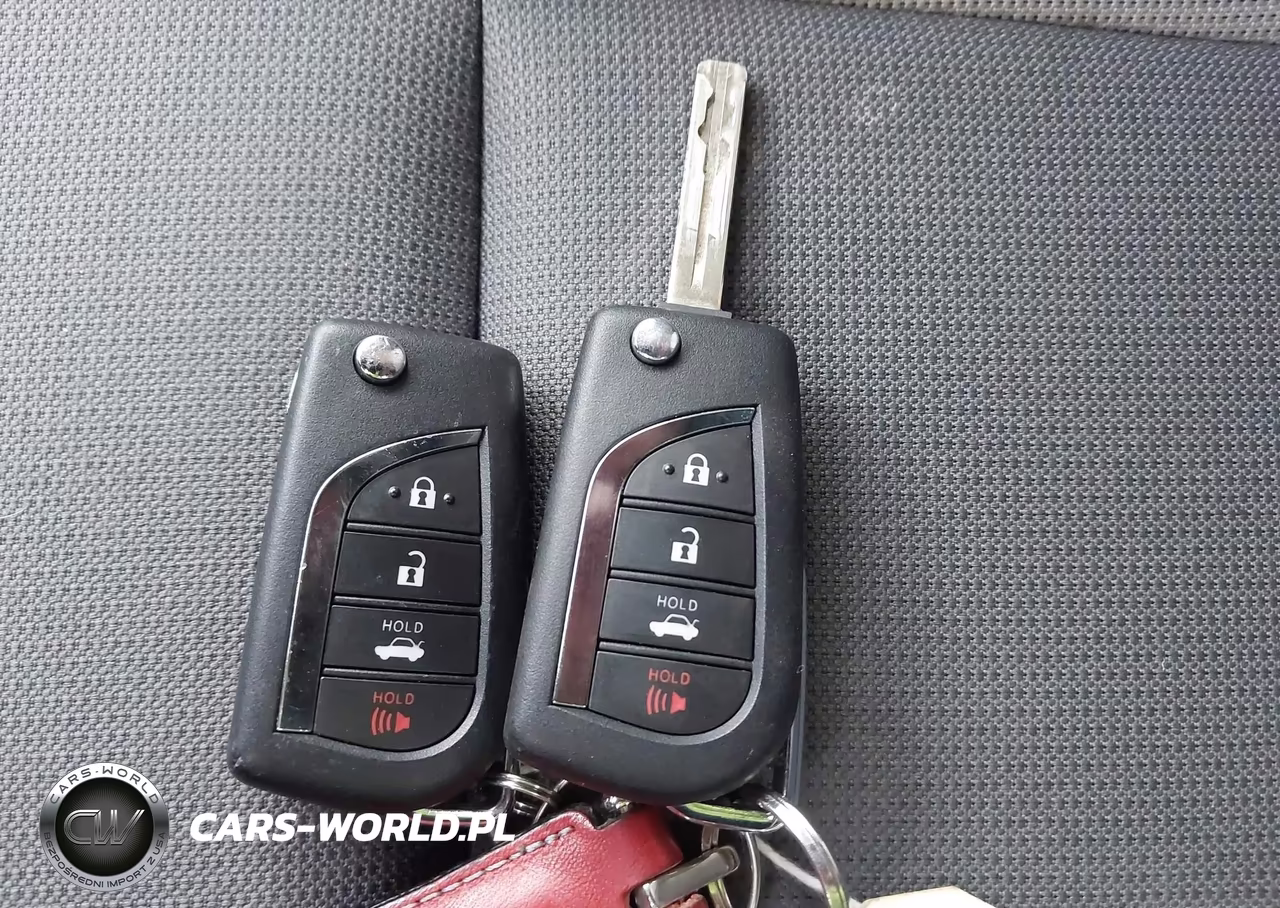 2024 Toyota Corolla Hybrid Le VIN:JTDBCMFE0RJ025725 - 11