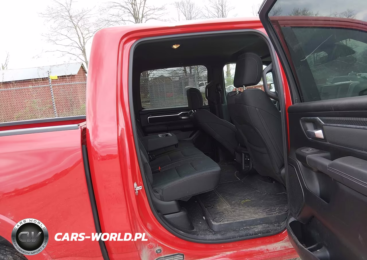 2025 Ram 1500 Big Horn 4X4 5'7 Box VIN:1C6RRFFG0SN754033 - 8