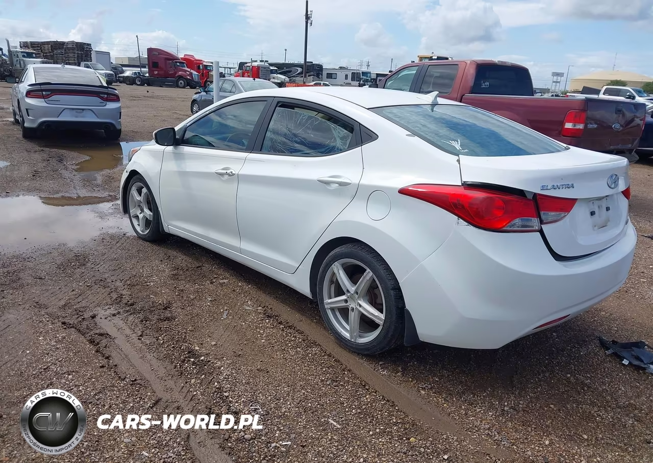2013 Hyundai Elantra Limited VIN:5NPDH4AE8DH406452 - 3