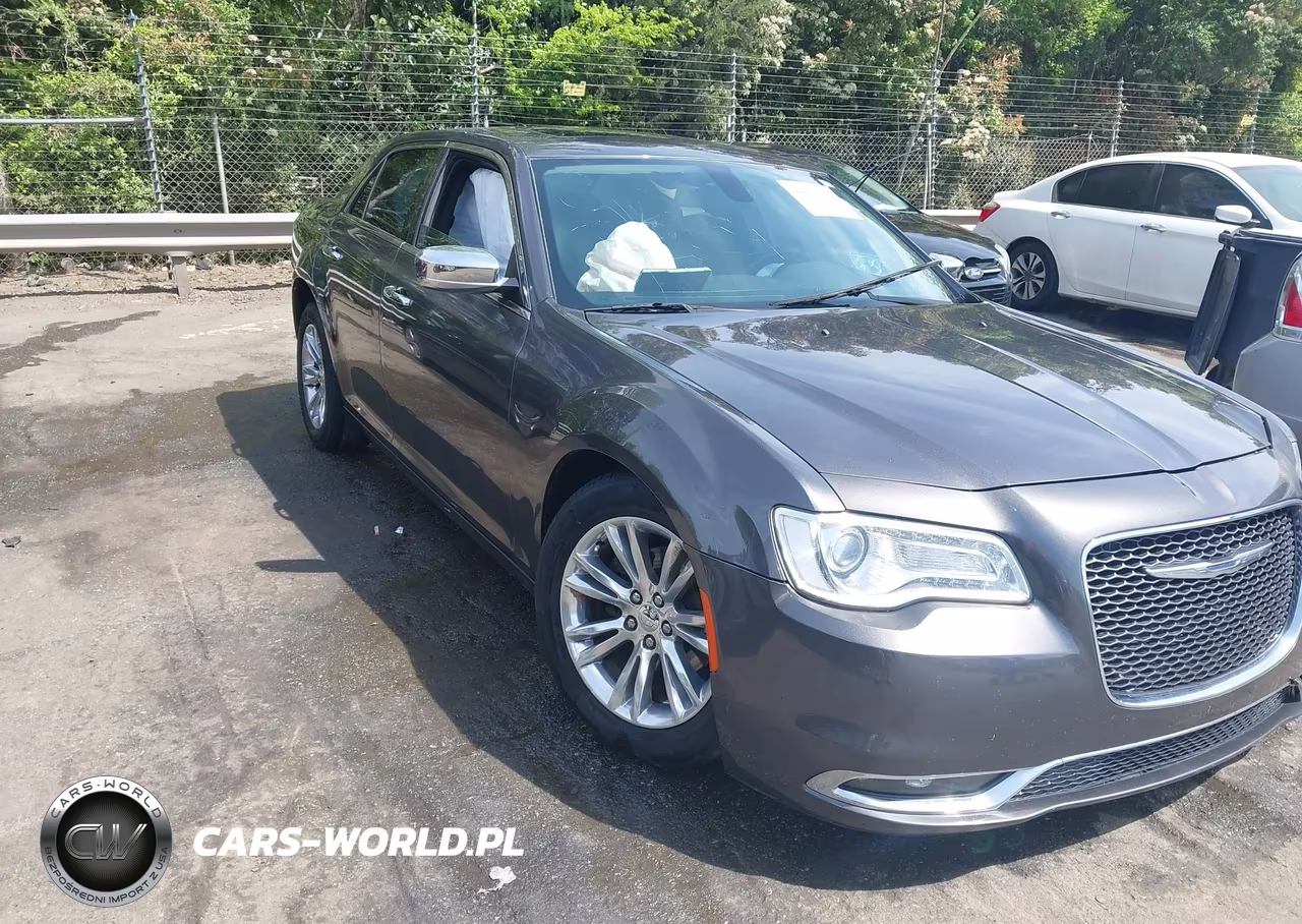 2016 Chrysler 300C