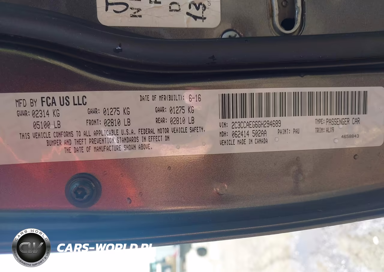 2016 Chrysler 300C VIN:2C3CCAEG6GH294689 - 9