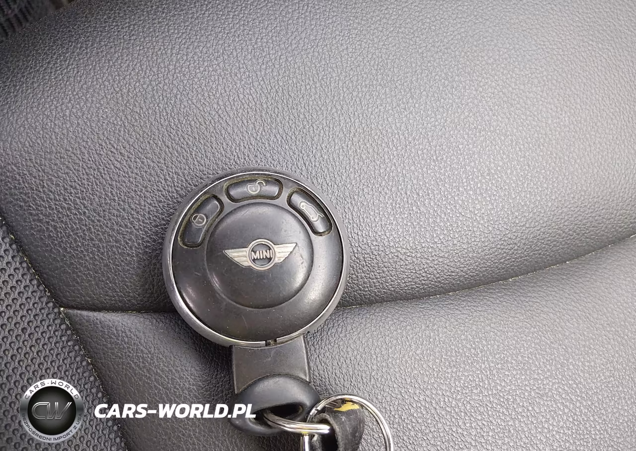 2011 Mini Cooper VIN:WMWSU3C51BT099383 - 11