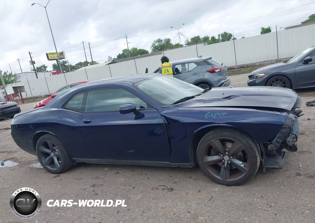 2013 Dodge Challenger R-T Plus VIN:2C3CDYBTXDH741818 - 14