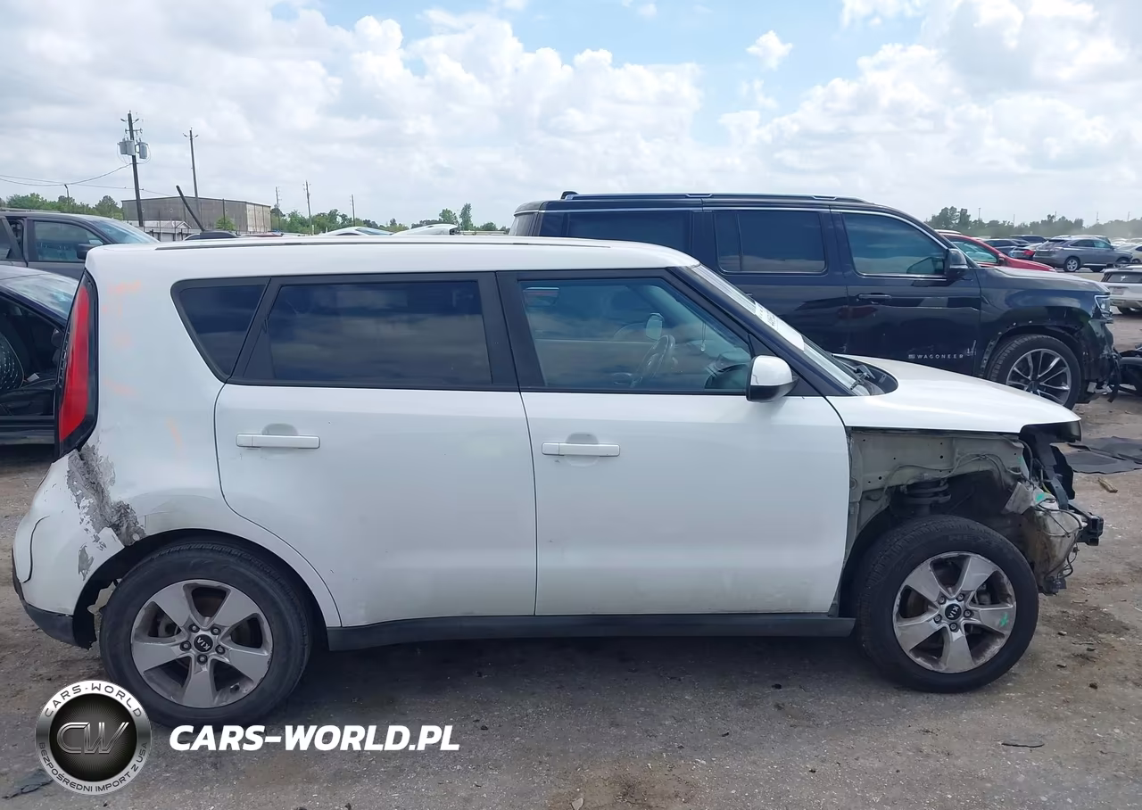 2017 Kia Soul VIN:KNDJN2A2XH7437380 - 12