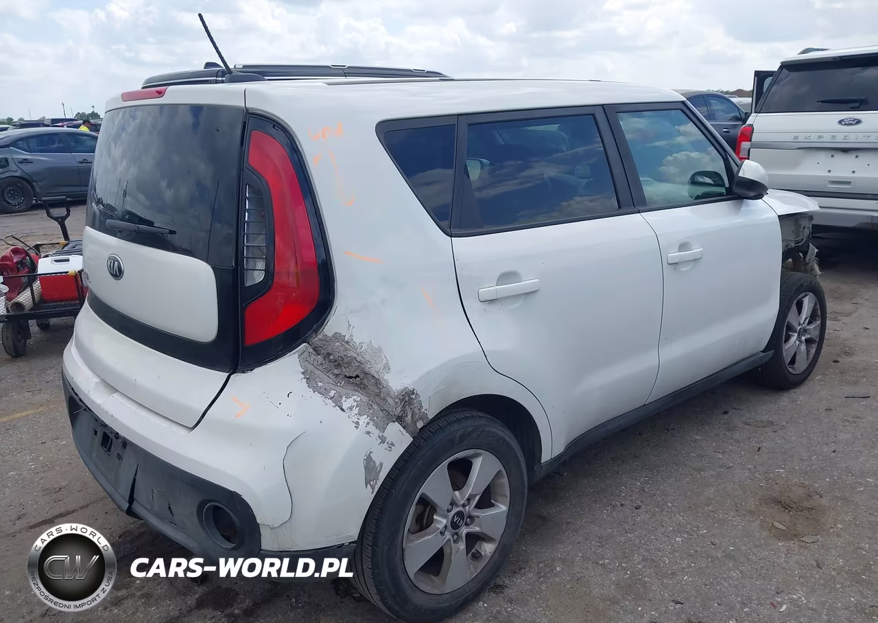 2017 Kia Soul VIN:KNDJN2A2XH7437380 - 4