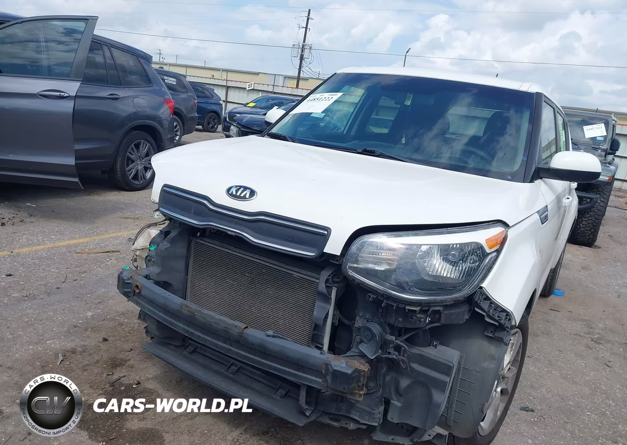2017 Kia Soul VIN:KNDJN2A2XH7437380 - 6
