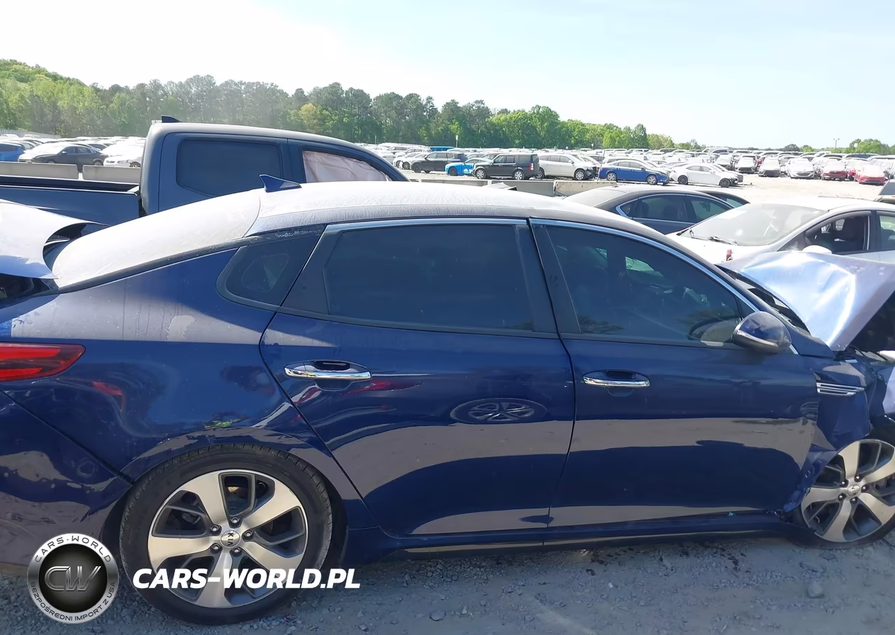 2019 Kia Optima S VIN:5XXGT4L37KG319755 - 13