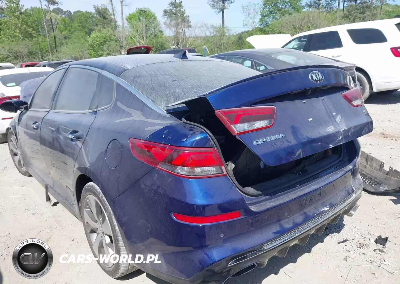 2019 Kia Optima S VIN:5XXGT4L37KG319755 - 3