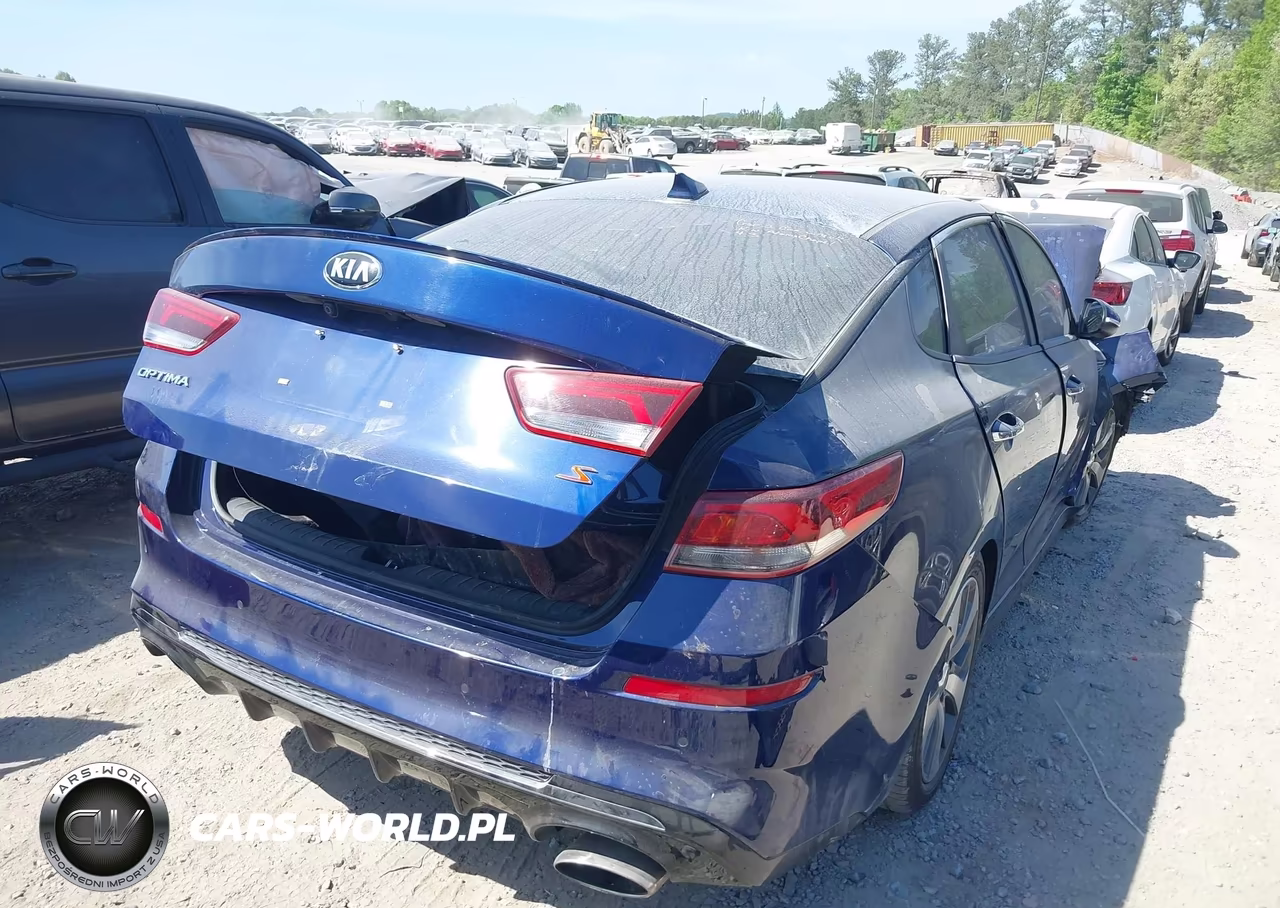 2019 Kia Optima S VIN:5XXGT4L37KG319755 - 4