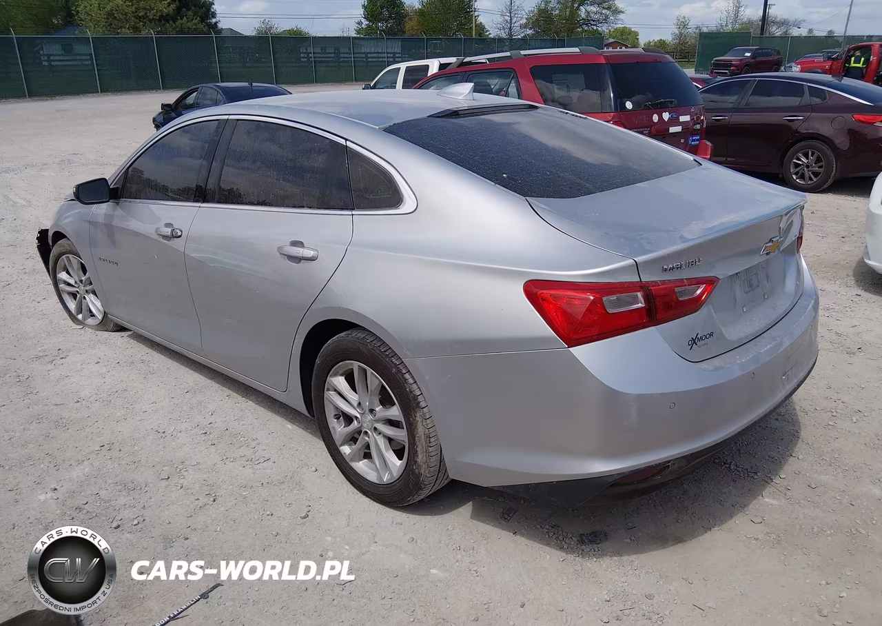 2018 Chevrolet Malibu Lt VIN:1G1ZD5ST1JF206774 - 3