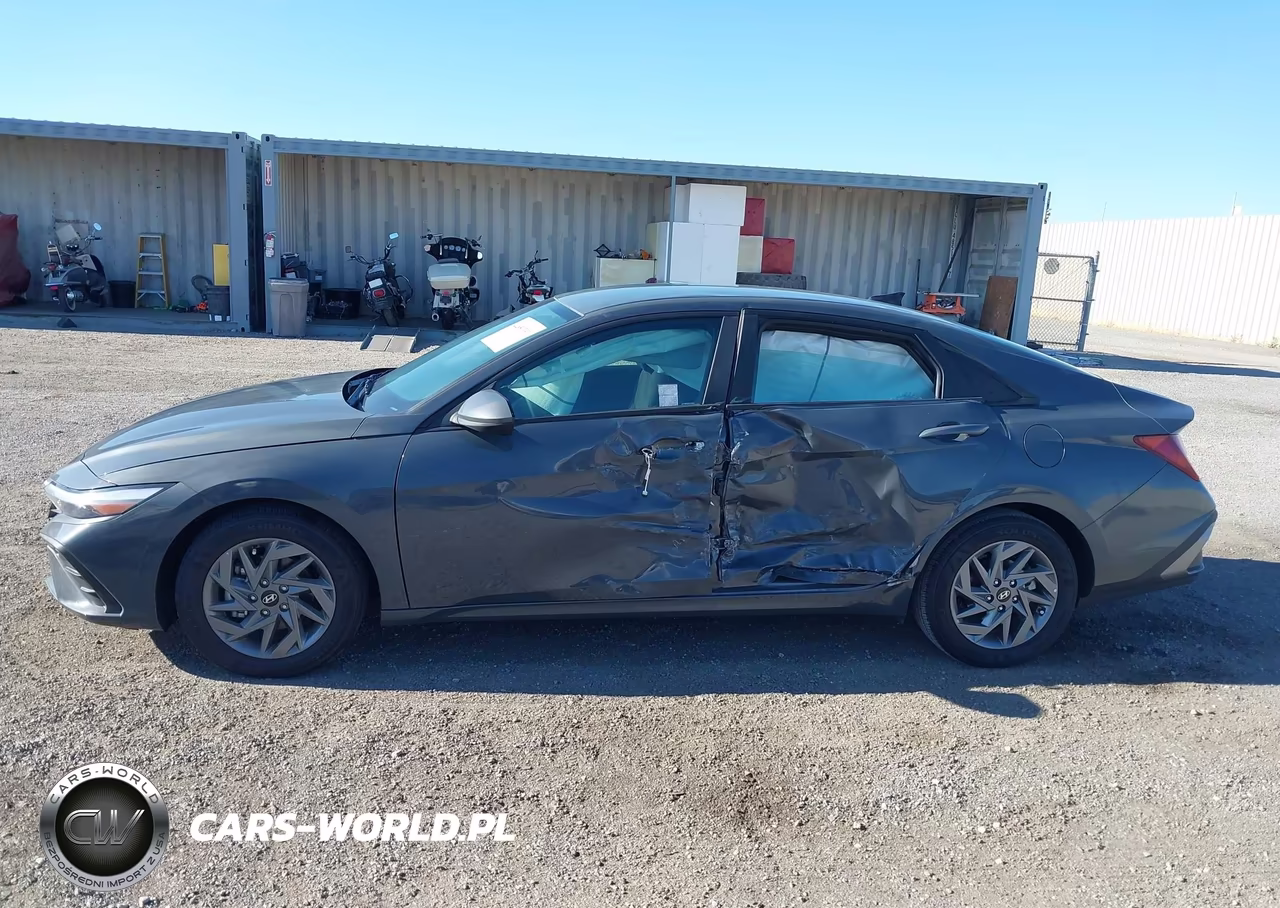 2024 Hyundai Elantra Sel VIN:KMHLM4DG9RU636952 - 14