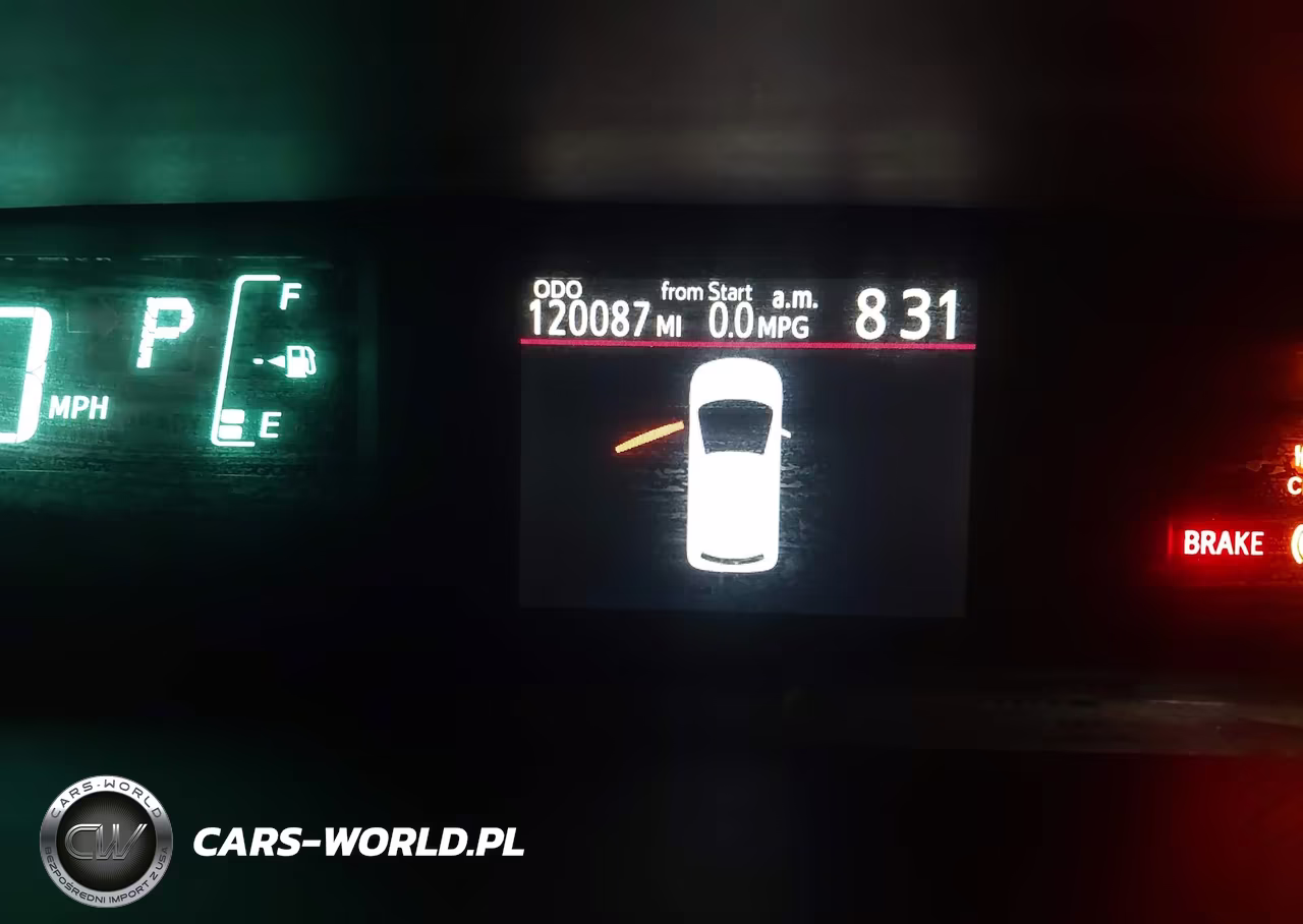 2013 Toyota Prius C Three VIN:JTDKDTB34D1049403 - 15