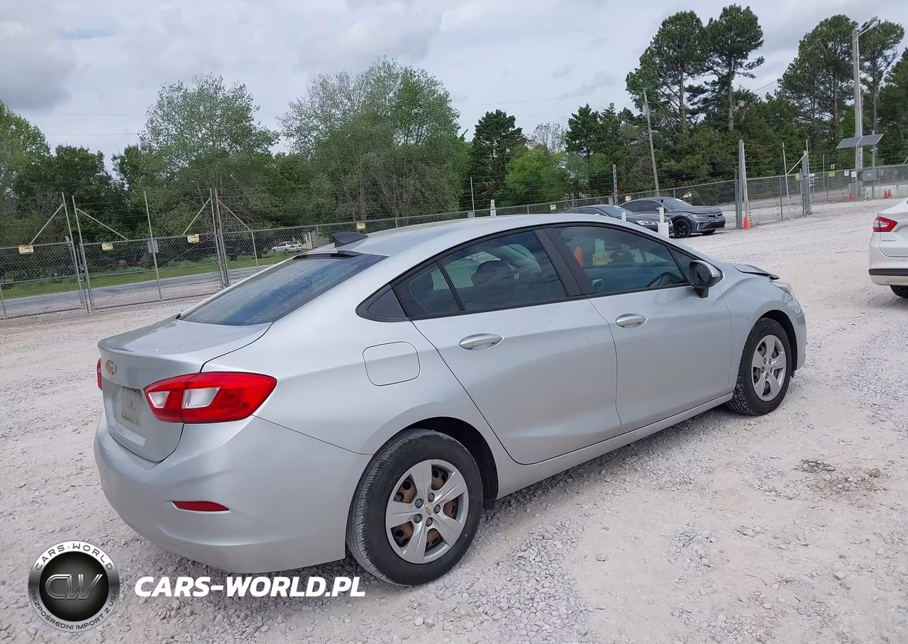 2017 Chevrolet Cruze Ls Auto VIN:1G1BC5SM8H7258940 - 4