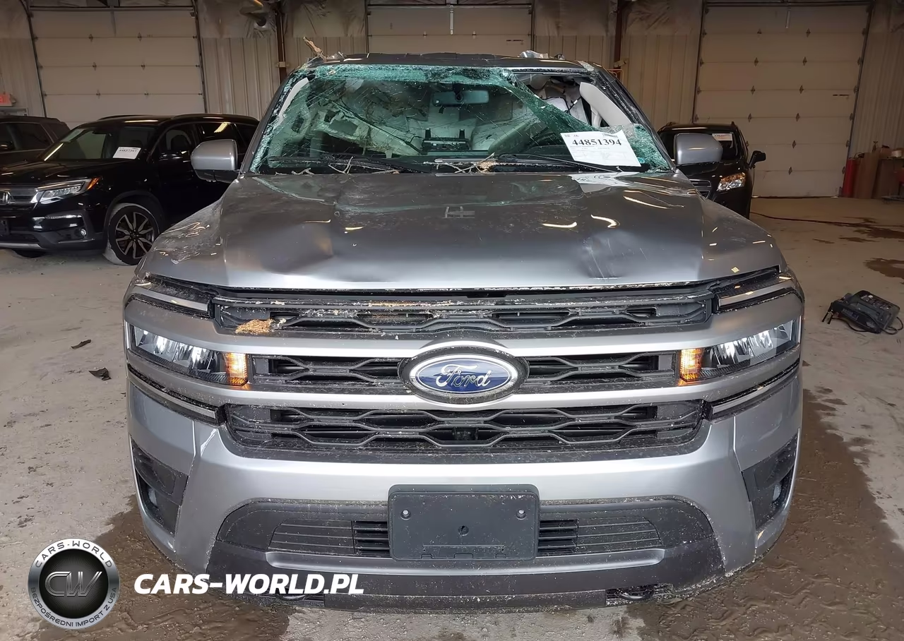 2023 Ford Expedition Xlt VIN:1FMJU1J80PEA25623 - 12