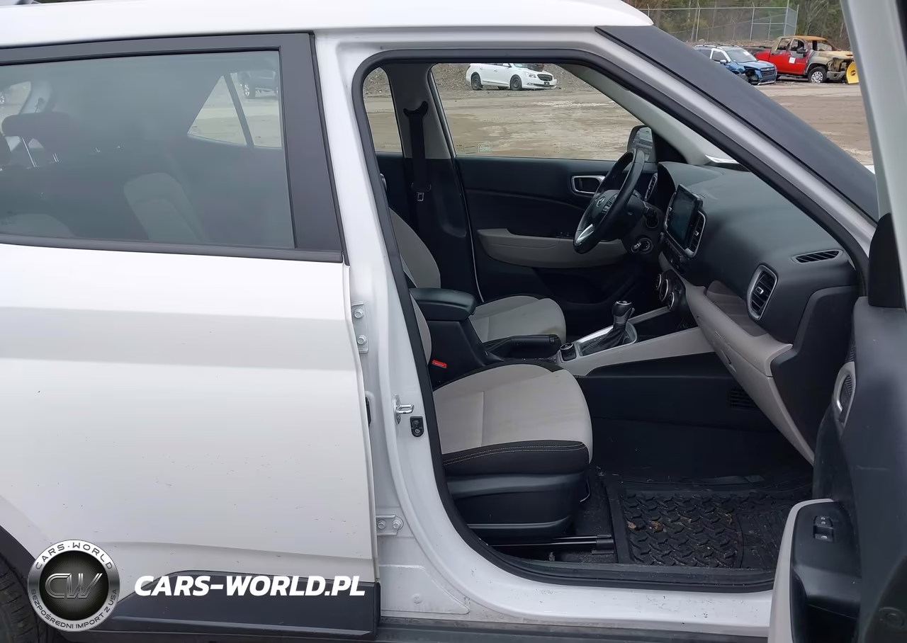 2020 Hyundai Venue Sel VIN:KMHRC8A32LU038585 - 5