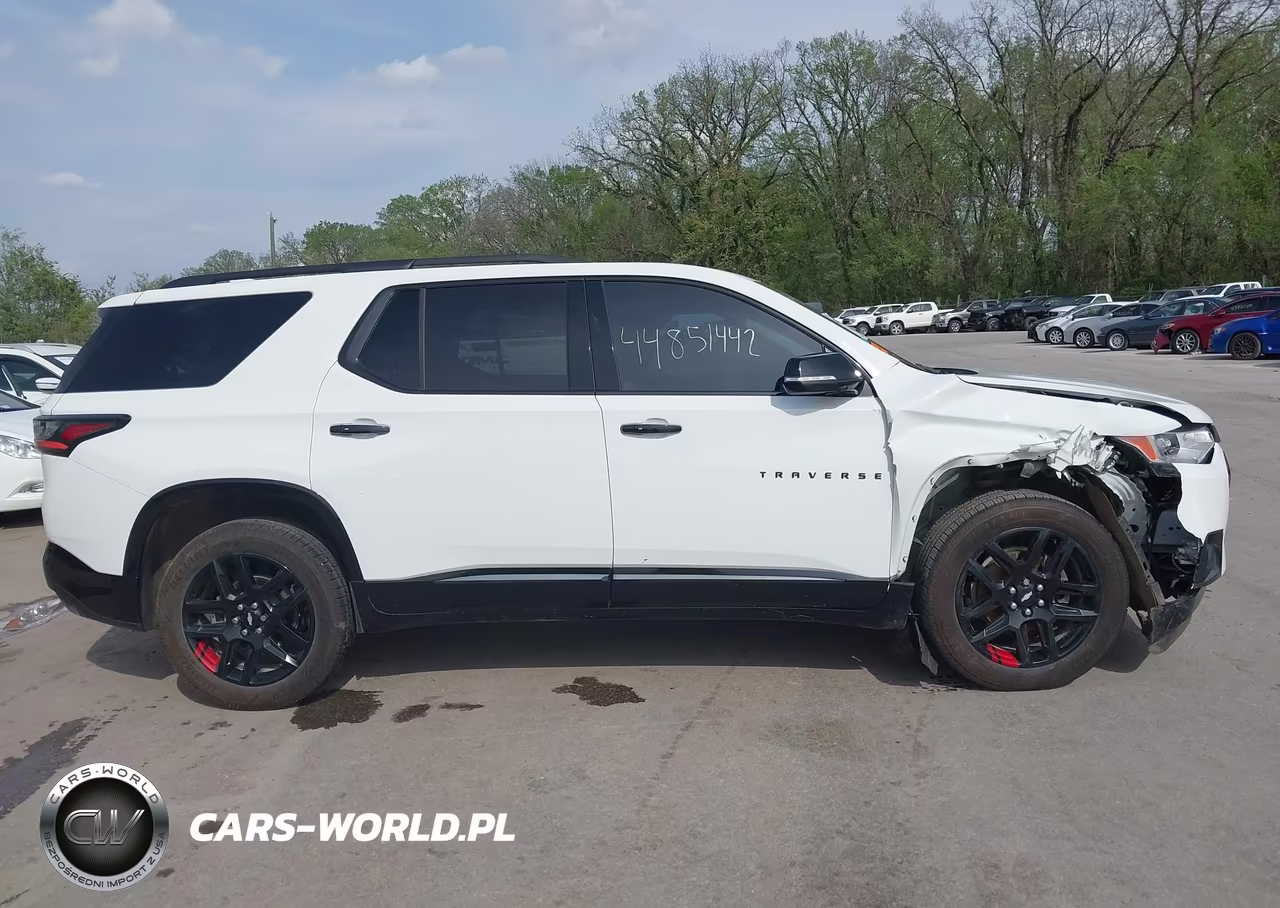 2018 Chevrolet Traverse Premier VIN:1GNERKKW4JJ210676 - 14