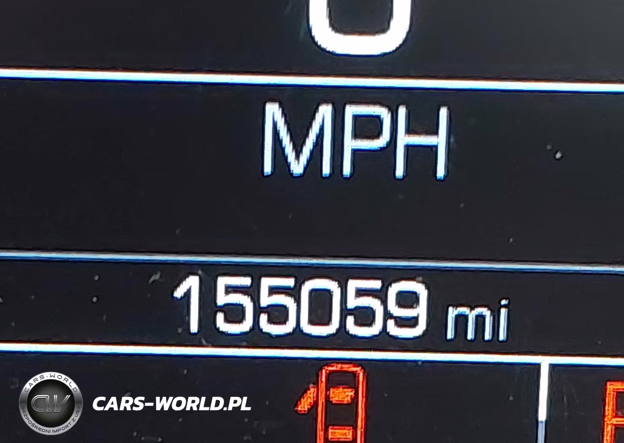2018 Chevrolet Traverse Premier VIN:1GNERKKW4JJ210676 - 16