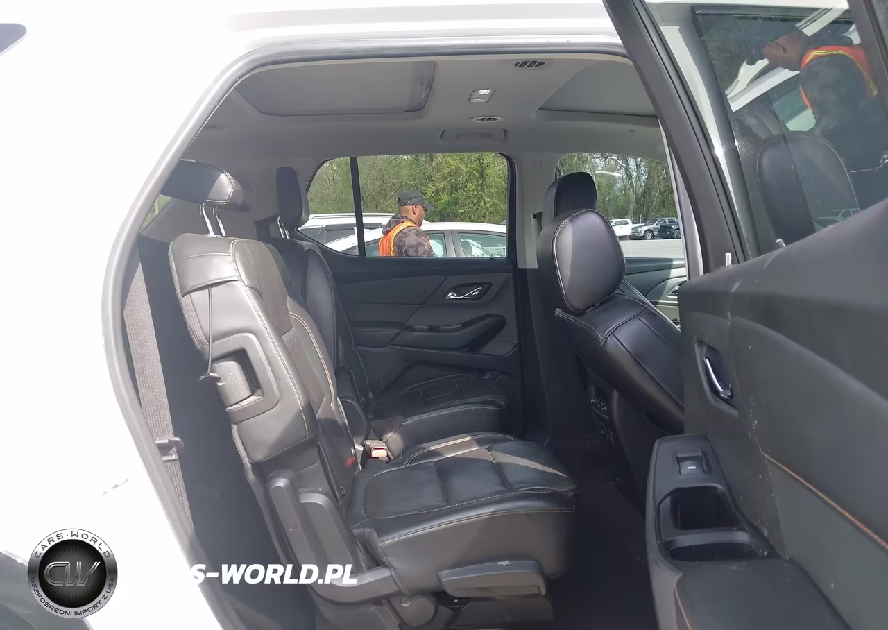 2018 Chevrolet Traverse Premier VIN:1GNERKKW4JJ210676 - 8