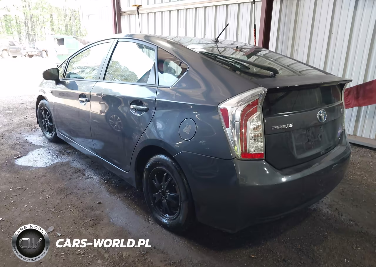2013 Toyota Prius Two VIN:JTDKN3DU9D1644332 - 3