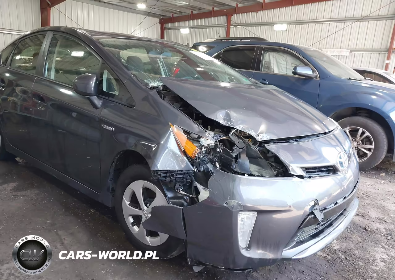 2013 Toyota Prius Two VIN:JTDKN3DU9D1644332 - 6