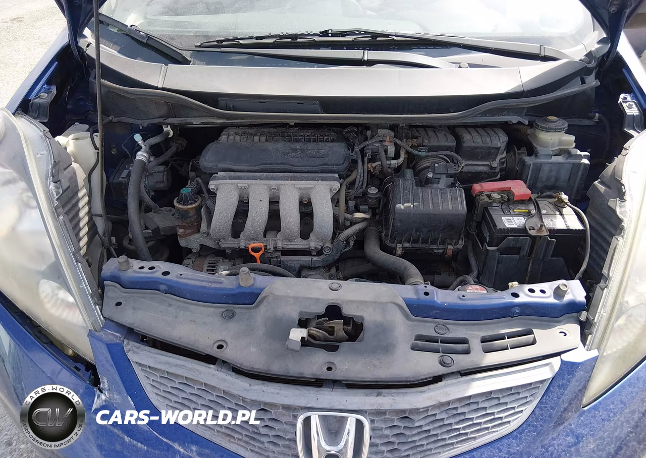 2010 Honda Fit VIN:JHMGE8H28AC000119 - 10