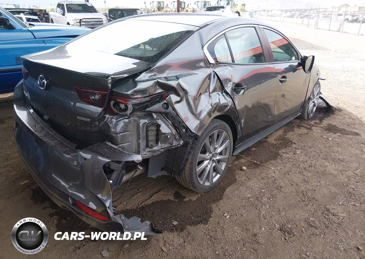 2023 Mazda Mazda3 2.5 S Preferred VIN:3MZBPACM6PM350035 - 4
