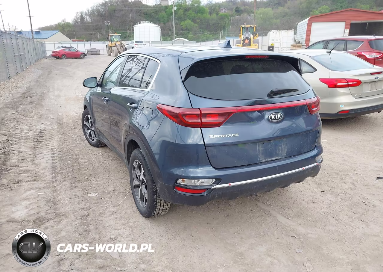 2020 Kia Sportage Lx VIN:KNDPMCAC9L7812373 - 3