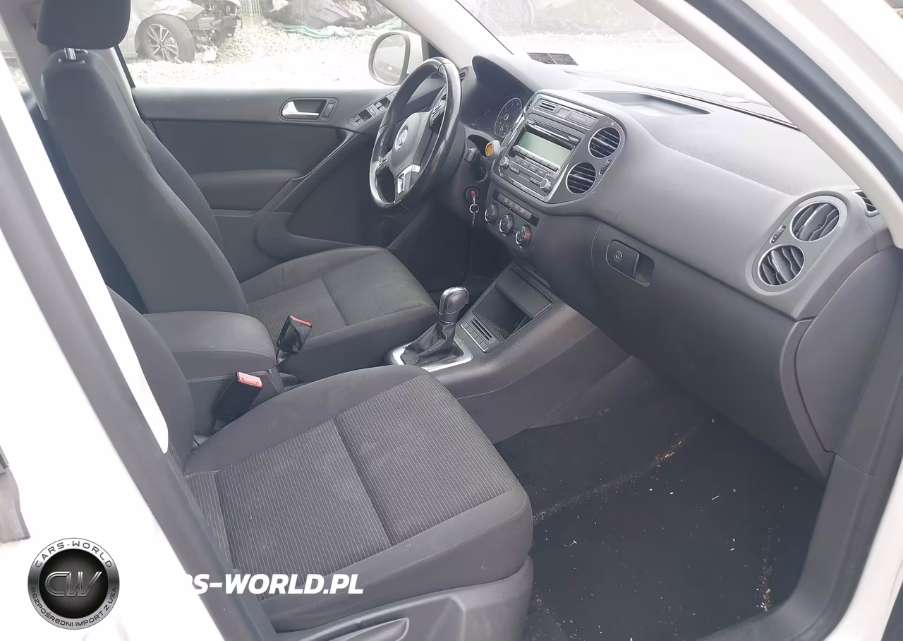 2014 Volkswagen Tiguan R-Line-S-Se-Sel VIN:WVGBV3AX0EW522182 - 5