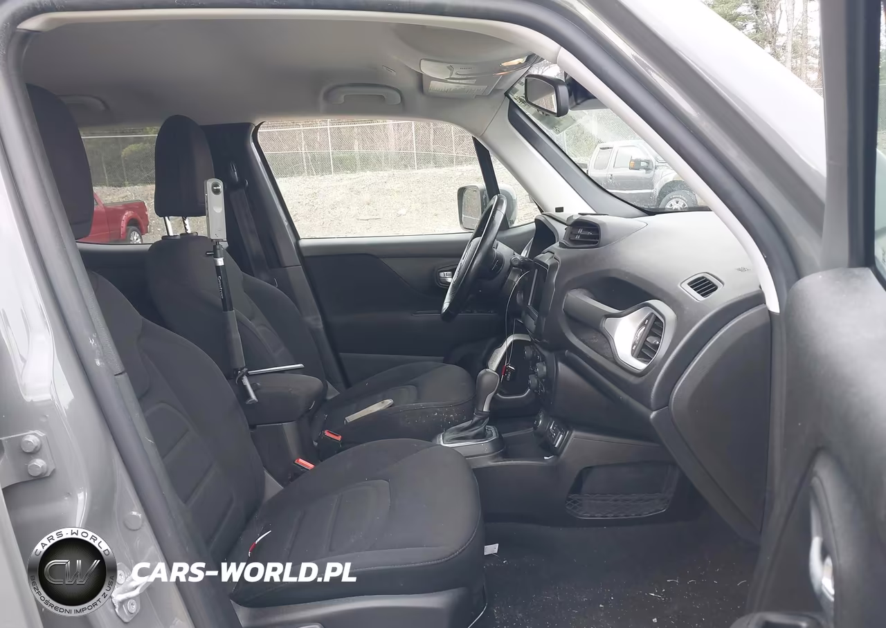 2020 Jeep Renegade Latitude 4X4 VIN:ZACNJBB14LPL00186 - 5