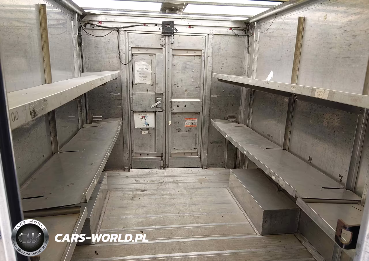 2005 Freightliner Chassis M Line Walk-In Van VIN:4UZAANCP35CU90796 - 6