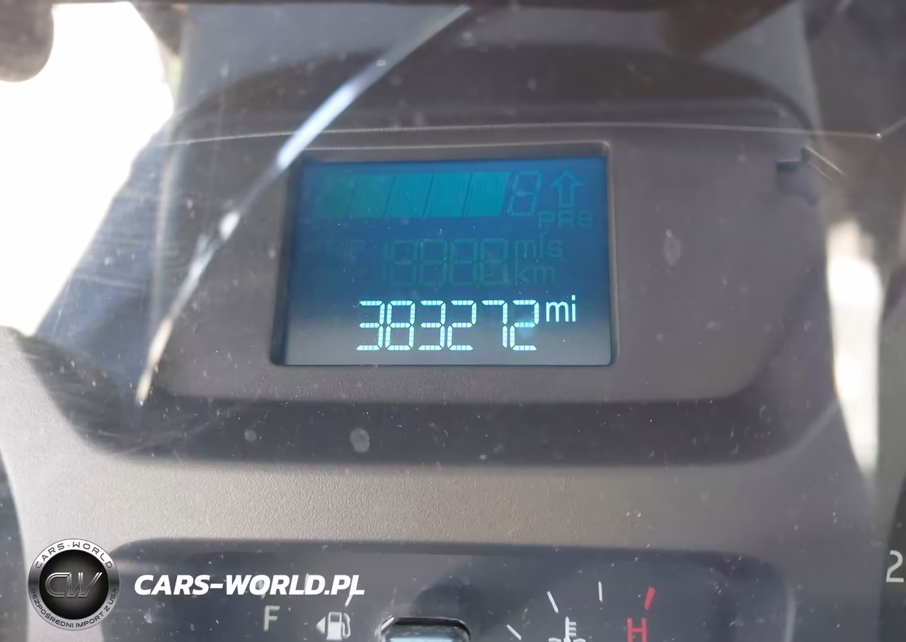 2015 Ford Transit-150 VIN:1FTNE1ZM7FKA11674 - 15