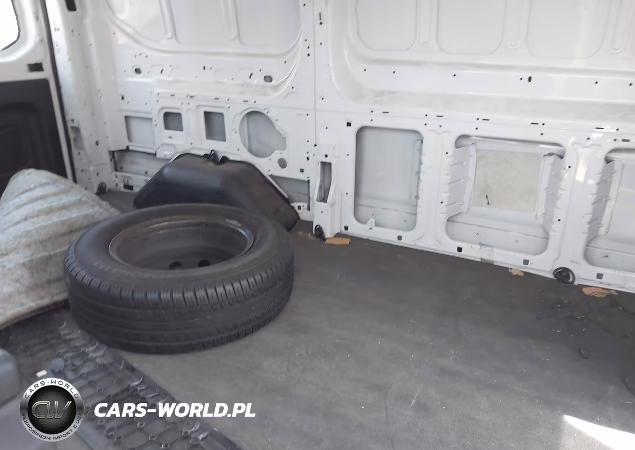 2015 Ford Transit-150 VIN:1FTNE1ZM7FKA11674 - 8