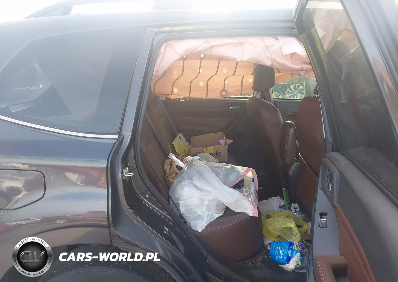 2018 Subaru Forester 2.0Xt Touring VIN:JF2SJGWC8JH591568 - 8